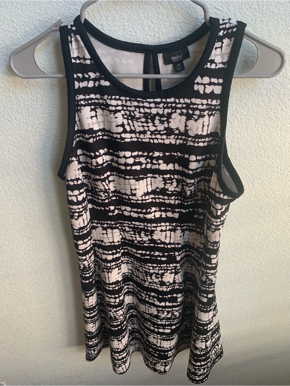 H&M Black & White Sleeveless Midi Dress